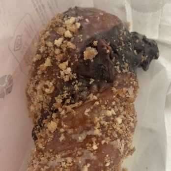 Donut Queen - Tiger tail with crumbs ! The best !! - Donuts Near Me - San Dimas, California
