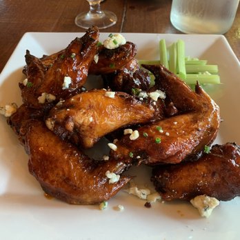 Annata Wine Bar - Annata wings - Wine Bars Near Me - Hammonton, New Jersey