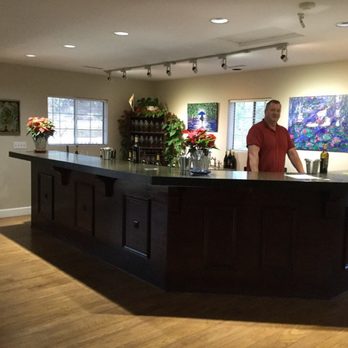 Hunt Cellars - Thursday, November 29, 2018. Dave working the tasting room. - Wineries Near Me - Paso Robles, California
