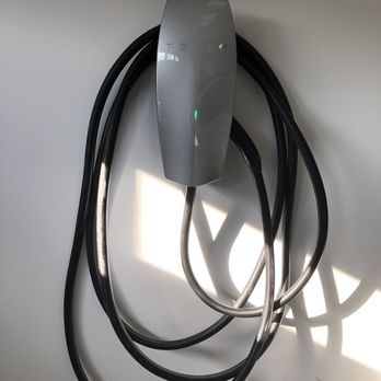 Venture Electric - Tesla Wall Charger running 48amps - Electricians Near Me - Henderson, Nevada Venture Electric - Tesla Wall Charger running 48amps - Electricians Near Me - Henderson, Nevada