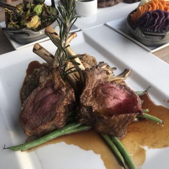 Ama Ama Restaurant - New American Near Me - Kapolei, Hawaii