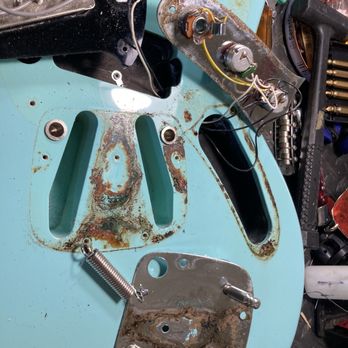 Mikaleno's Guitar Setups - Pre-cleaning... - Musical Instrument Services Near Me - Los Angeles, California Mikaleno's Guitar Setups - Pre-cleaning... - Musical Instrument Services Near Me - Los Angeles, California