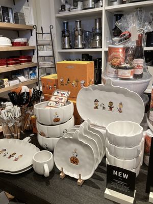 Williams-Sonoma by null