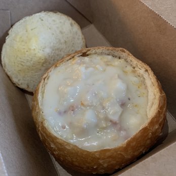 Mo's Seafood & Chowder - Cannonball clam chowder - Seafood Near Me - Cannon Beach, Oregon Mo's Seafood & Chowder - Cannonball clam chowder - Seafood Near Me - Cannon Beach, Oregon