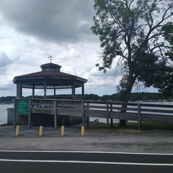 Isle View Park - It's a gazebo! - Parks Near Me - Tonawanda, New York Isle View Park - It's a gazebo! - Parks Near Me - Tonawanda, New York