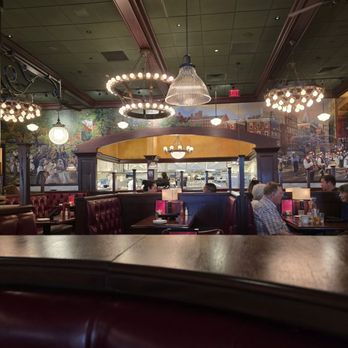 Ozzie's Good Eats - Inside - American Near Me - Fairfax, Virginia Ozzie's Good Eats - Inside - American Near Me - Fairfax, Virginia