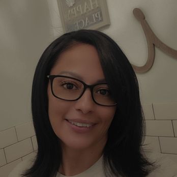 Oasis - Yolanda has assisted in helping me get my hair healthy again! I'm thankful for her! I am blessed to have her as my hair stylist! - Hair Salons Near Me - Victorville, California
