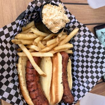 M.R. Ducks - Dock dog - New American Near Me - Ocean City, Maryland
