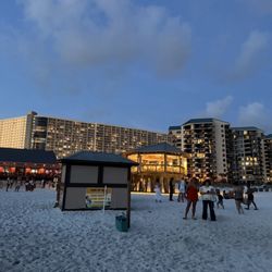 Laketown Wharf Apartments