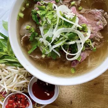 Cali Pho Nia - Beef Pho - Vietnamese Near Me - Van Nuys, California