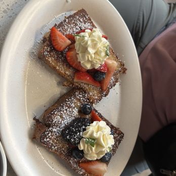 In Common NYC - French toast - Cafes Near Me - New York, New York In Common NYC - French toast - Cafes Near Me - New York, New York