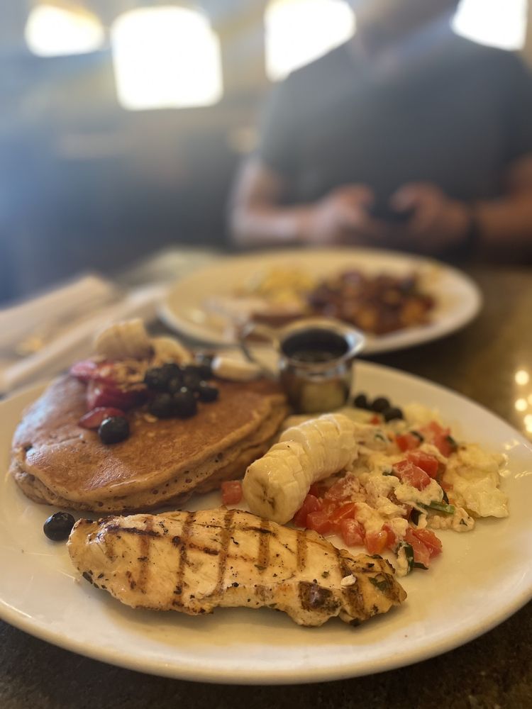 Marmalade Cafe - Calabasas