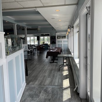 Marina View - Inside - Seafood Near Me - New Rochelle, New York