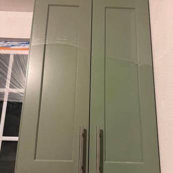 365 DS - The difference in color between the two doors is quite noticeable. - Flooring Near Me - Indio, California 365 DS - The difference in color between the two doors is quite noticeable. - Flooring Near Me - Indio, California