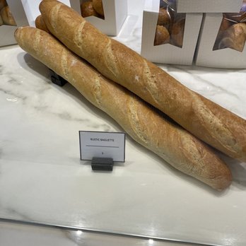 Apple Pie Bakery Café - Bakeries Near Me - Hyde Park, New York