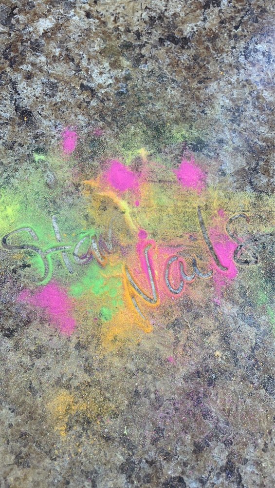 Star Nails Logo