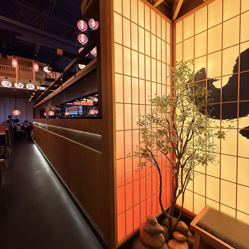 Chubby Cattle - The front waiting area - Hot Pot Near Me - Novi, Michigan
