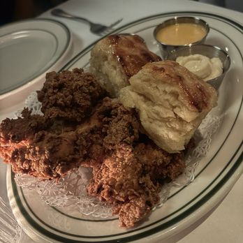 Danny's - Fried chicken - American Near Me - New York, New York