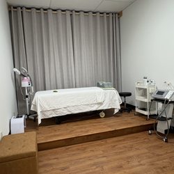 Aqualiss Therapeutic Massage & Spa