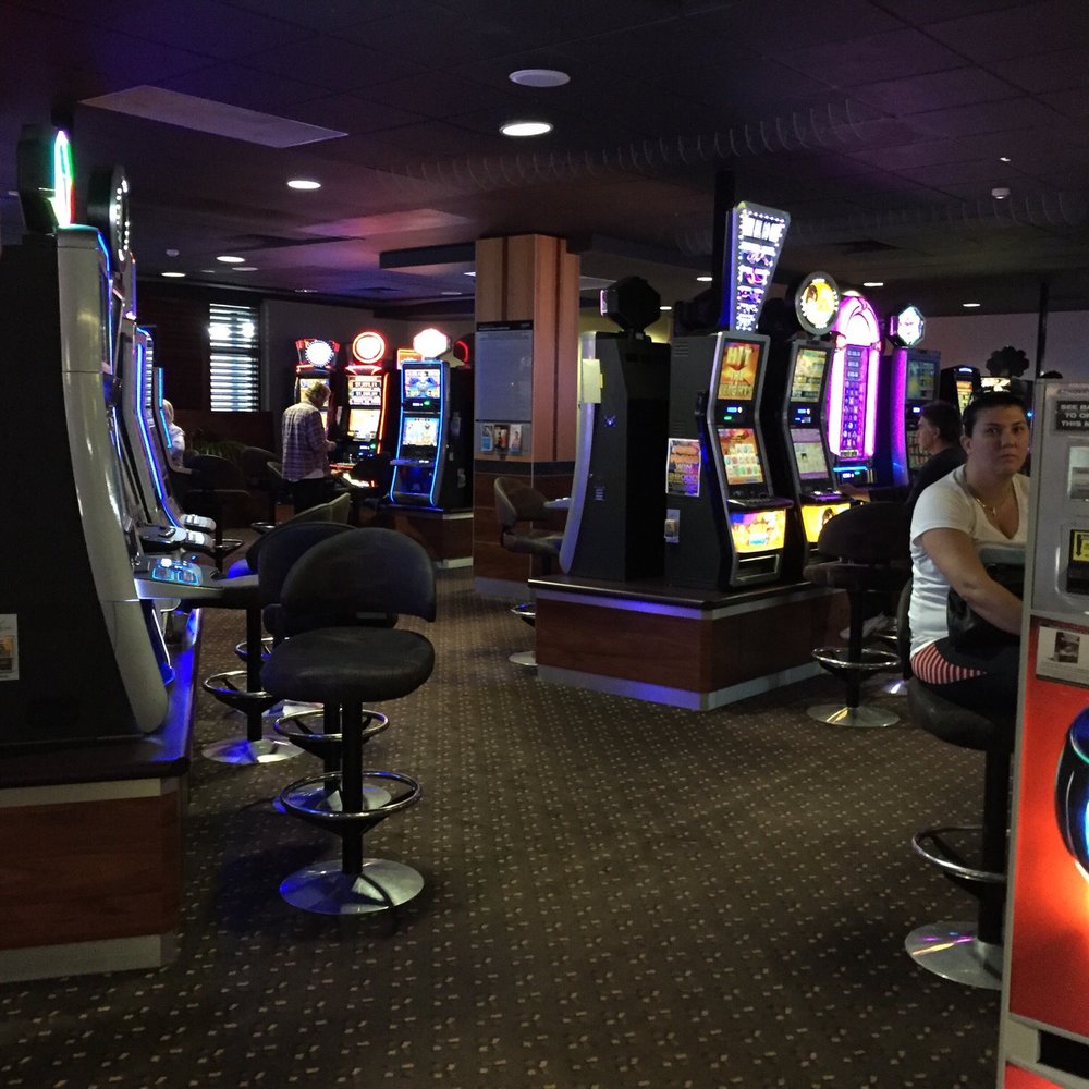 THE BEST 10 Dance Clubs near ETTALONG BEACH NEW SOUTH WALES, AUSTRALIA -  Coronas Nitespot, Sirens The Nightclub, King Street Hotel - Yelp