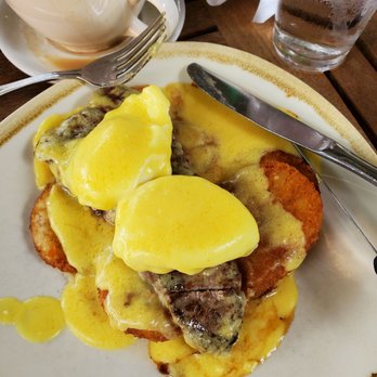 Hershey Pantry - Benedict style steak n eggs - Breakfast & Brunch Near Me - Hershey, Pennsylvania Hershey Pantry - Benedict style steak n eggs - Breakfast & Brunch Near Me - Hershey, Pennsylvania