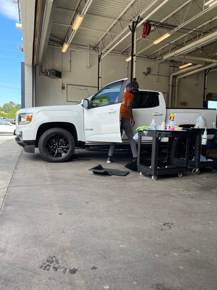 SHINY SHELL CAR WASH 60 Photos & 90 Reviews 2777 Chapel Hill Rd