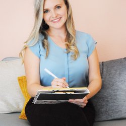 Into Words Therapy