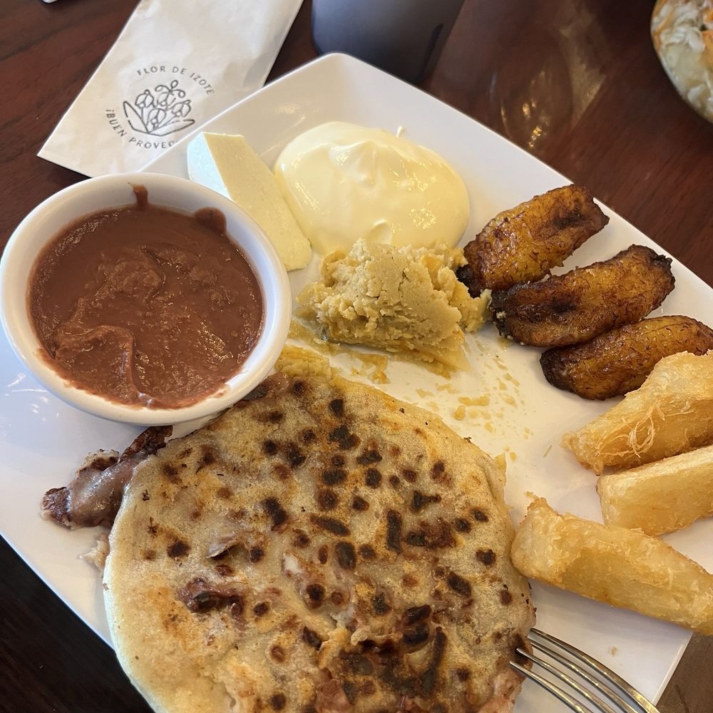 Plato típico, I ate the tamal before the picture. Yucca was crispy and soft. Plátanos were crispy on the outside and soft on the inside. Plato típico, I ate the tamal before the picture. Yucca was crispy and soft. Plátanos were crispy on the outside and soft on the inside.