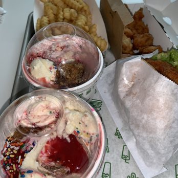 Shake Shack Somerset - Fast Food Near Me - Troy, Michigan Shake Shack Somerset - Fast Food Near Me - Troy, Michigan