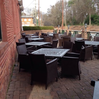 Brickhouse Tavern - Great outside patio (for summer months) - American Near Me - Davidson, North Carolina Brickhouse Tavern - Great outside patio (for summer months) - American Near Me - Davidson, North Carolina