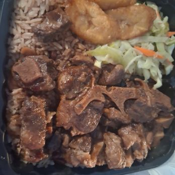 Caribbean Cravings - Steam Cabbage, Plantains, Rice and Peas, with Oxtails - Caribbean Near Me - Stockbridge, Georgia Caribbean Cravings - Steam Cabbage, Plantains, Rice and Peas, with Oxtails - Caribbean Near Me - Stockbridge, Georgia