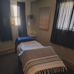 Massage by Jenna Mayne