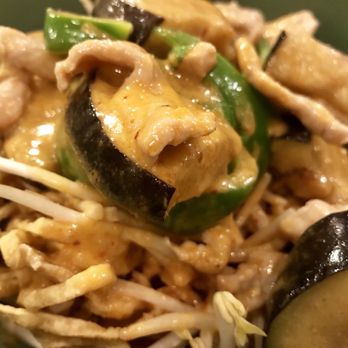 Sawasdee Thai Cuisine - Crispy noodle red curry with pork (daily special, not on the regular menu) - Thai Near Me - San Antonio, Texas Sawasdee Thai Cuisine - Crispy noodle red curry with pork (daily special, not on the regular menu) - Thai Near Me - San Antonio, Texas