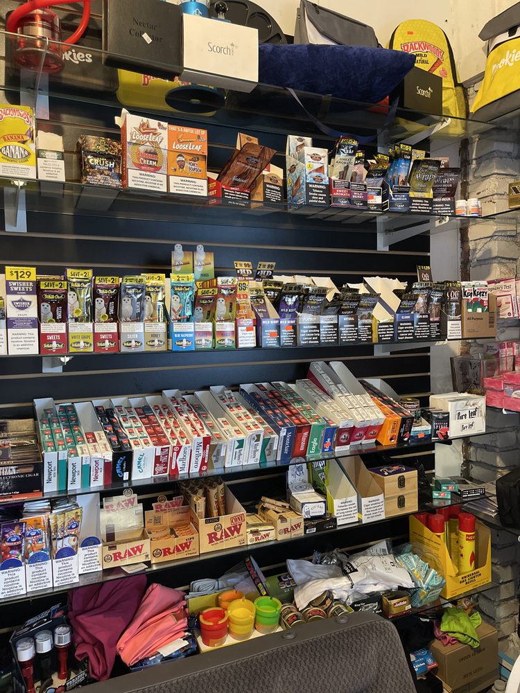 FIGS ONE STOP MARKET Updated June 2024 10 Photos 10122 S Figueroa