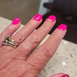 Moon Nails - Got exactly what I asked for. Beautiful cateye thumb nail and of course Dimond ring. Thank you Brian!