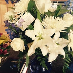 Beautiful white and blue!!! Beautiful white and blue!!!