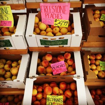 Fruit World - boxes of peaches for sale - Fruits & Veggies Near Me - Sicamous, British Columbia