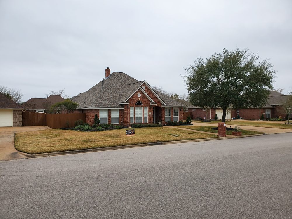 Slide of Stinson & Stinson Roofing