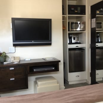 Aurora Hotel - Room - Hotels Near Me - Avalon, California