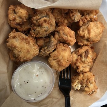 Blanco BBQ - Fried mushrooms with gravy on the side - Barbeque Near Me - San Antonio, Texas
