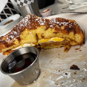 26 Beach Restaurant - Real good! #19 was real good and the stuffed French toast were even better.  Outstanding artistic touches around this restaurant. - New American Near Me - Venice, California