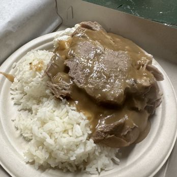 Rainbow Drive-In - Roasted pork wit gravy special - Hawaiian Near Me - Honolulu, Hawaii