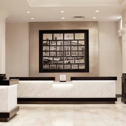 Hilton Richmond Downtown - Hilton Richmond - Hotel Front Desk