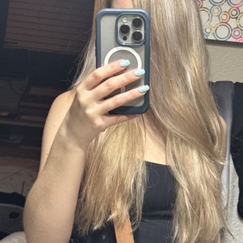 Onyx Salon & Wellness Spa - This is a month or 2 after my service! Still fresh and beautiful! - Hair Salons Near Me - Topeka, Kansas