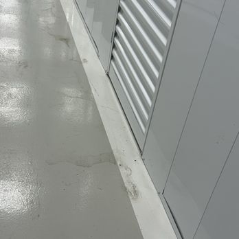 Storage Sense - Filthy floors - Self Storage Near Me - Stamford, Connecticut Storage Sense - Filthy floors - Self Storage Near Me - Stamford, Connecticut