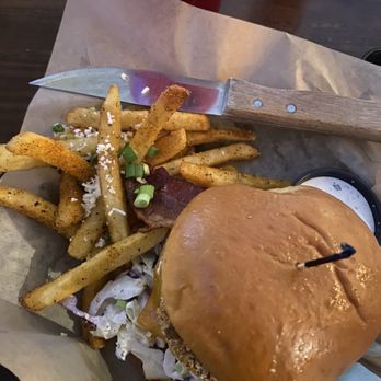 The Bantam Kitchen - Fries green tomato burger! So good! - American Near Me - Redding, California The Bantam Kitchen - Fries green tomato burger! So good! - American Near Me - Redding, California