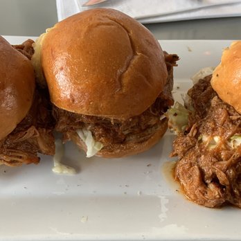 Red 36 - Pulled Pork Sliders VG! - Seafood Near Me - Mystic, Connecticut