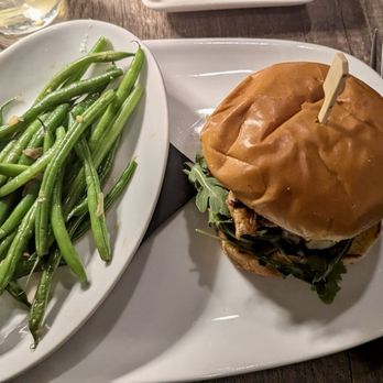 North End Kitchen & Bar - New American Near Me - Roswell, Georgia