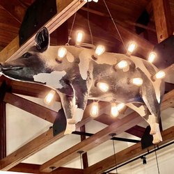 Sam Jones BBQ - Look at that character lighting