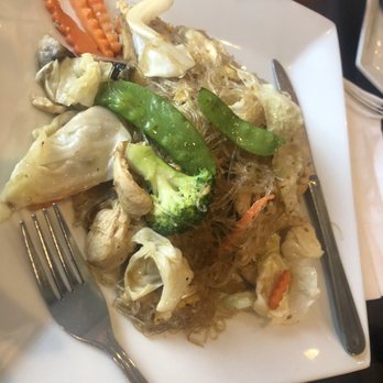 Buddha Thai Bistro - Thai Near Me - Jacksonville Beach, Florida
